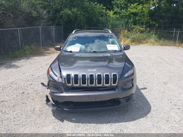 1C4PJMCB9HW625120 Jeep Cherokee Latitude 4x4
