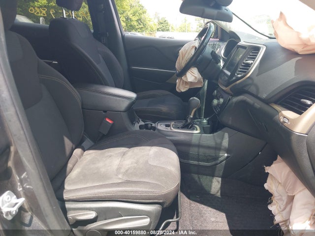 1C4PJMCB9HW625120 Jeep Cherokee Latitude 4x4