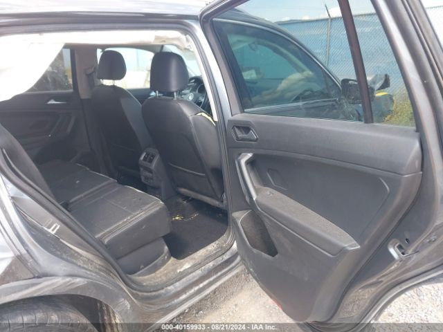 3VV2B7AX9JM081281 Volkswagen Tiguan 2.0t Se/2.0t Sel