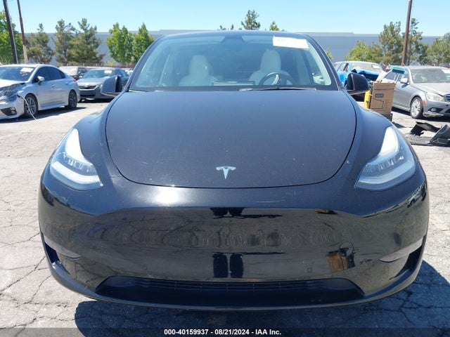 Tesla Model Y Long Range Dual Motor All-wheel Drive 2021 5YJYGDEE5MF216475 Image 12