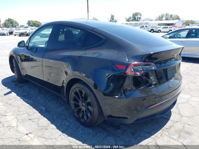 2021 TESLA MODEL Y 5YJYGDEE5MF216475 Photo 2