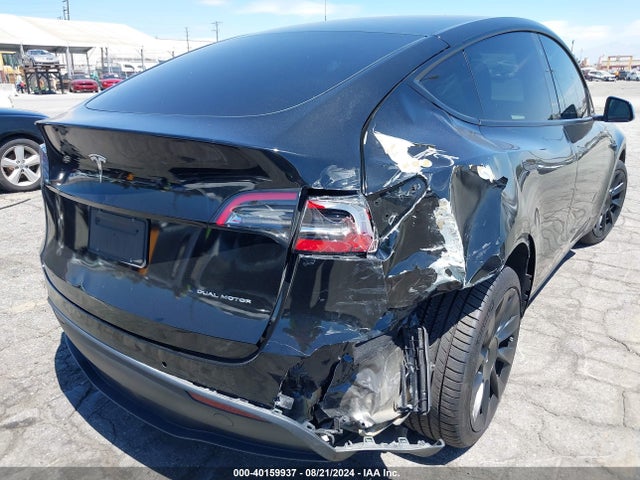 2021 TESLA MODEL Y 5YJYGDEE5MF216475 Photo 5