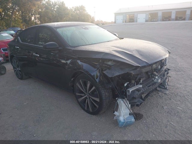 2019 1N4BL4FV2KC106404 main image