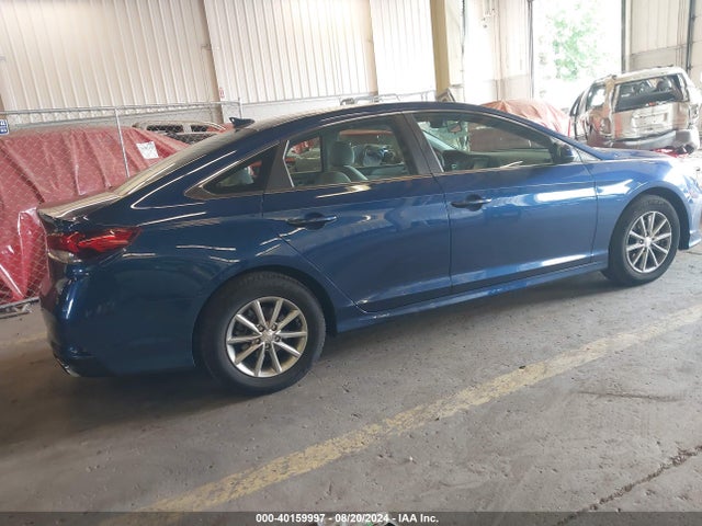 5NPE24AF4JH599354 Hyundai SONATA SE