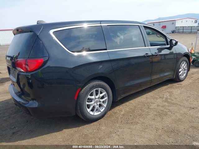 2C4RC1CG0NR218756 Chrysler Voyager Lx