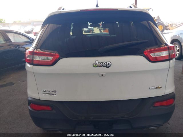 1C4PJMCS8HW622709 Jeep Cherokee Latitude 4x4