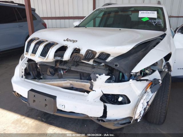 1C4PJMCS8HW622709 Jeep Cherokee Latitude 4x4