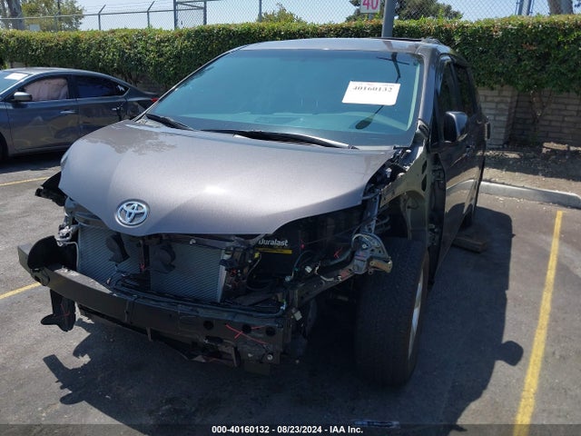Toyota Sienna Le 8 Passenger 2017 5TDKZ3DC8HS833042 Image 13