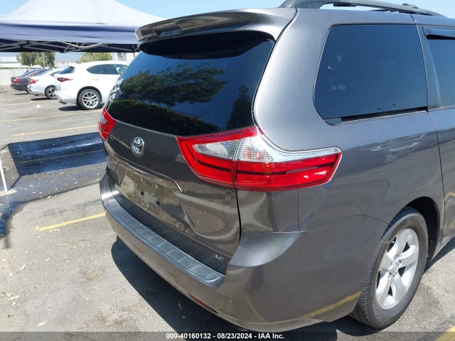 Toyota Sienna Le 8 Passenger 2017 5TDKZ3DC8HS833042 Image 17