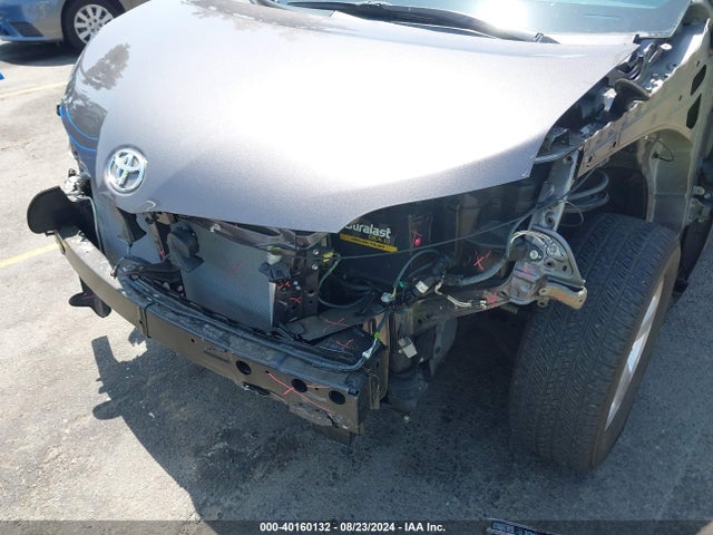 Toyota Sienna Le 8 Passenger 2017 5TDKZ3DC8HS833042 Image 6
