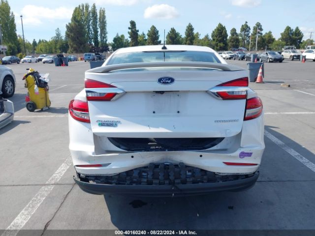 3FA6P0SU1KR216860 Ford Fusion Energi Titanium