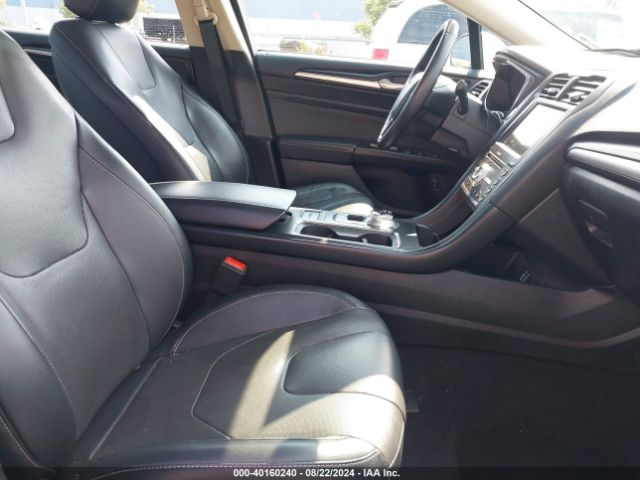 3FA6P0SU1KR216860 Ford Fusion Energi Titanium