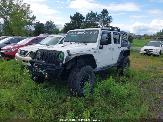 1C4BJWDG2HL738165 Jeep Wrangler Unlimited Sport 4x4