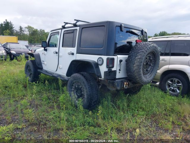 1C4BJWDG2HL738165 Jeep Wrangler Unlimited Sport 4x4
