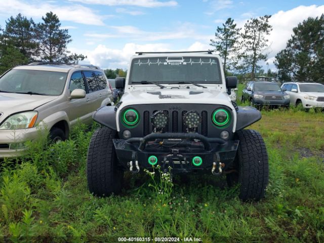1C4BJWDG2HL738165 Jeep Wrangler Unlimited Sport 4x4