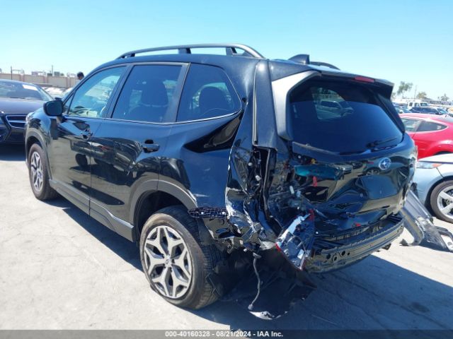 JF2SKADC8RH421879 Subaru Forester Premium