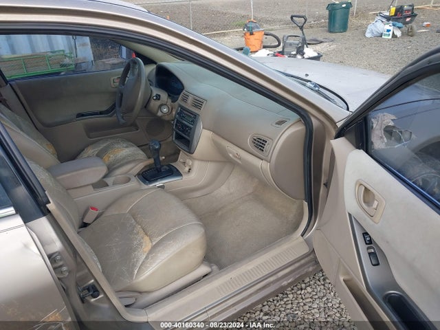 2002 MITSUBISHI GALANT 4A3AA46G92E118208 Photo 4