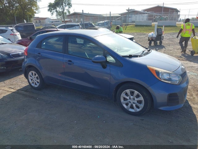 2016 KNADM5A30G6652293 main image