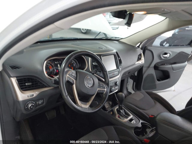 1C4PJLCB1HW502745 Jeep Cherokee Latitude Fwd