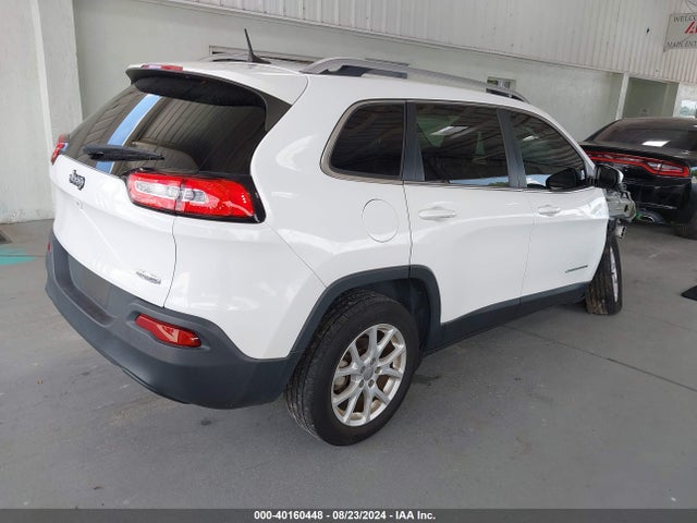 1C4PJLCB1HW502745 Jeep Cherokee Latitude Fwd