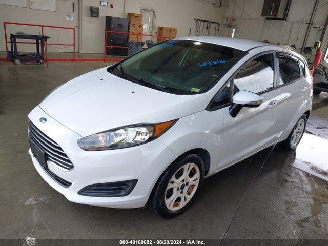 Ford FIESTA SE 2015 3FADP4EJ8FM108089 Image 2