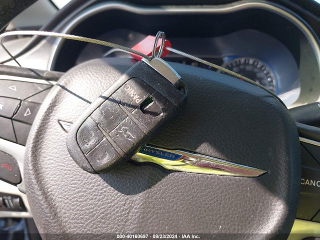 1C3CCCABXFN701425 Chrysler 200 Limited