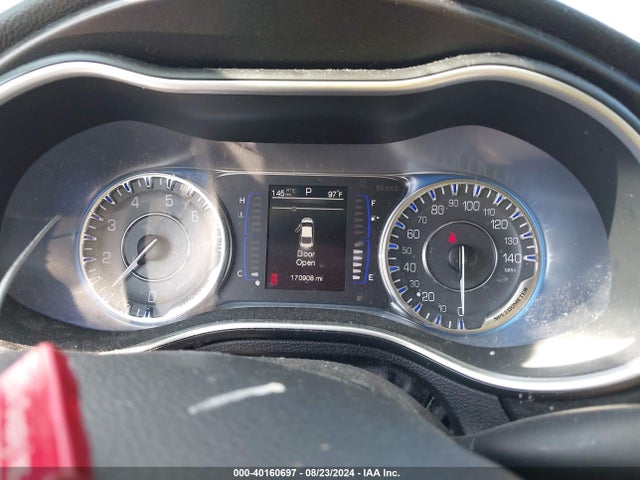 1C3CCCABXFN701425 Chrysler 200 Limited