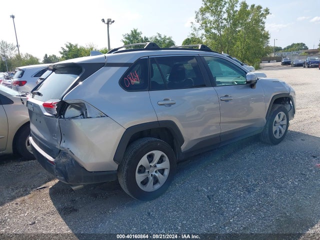 Toyota RAV4 LE 2019 2T3G1RFV3KC041371 Image 4