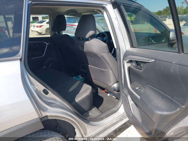 Toyota RAV4 LE 2019 2T3G1RFV3KC041371 Image 8