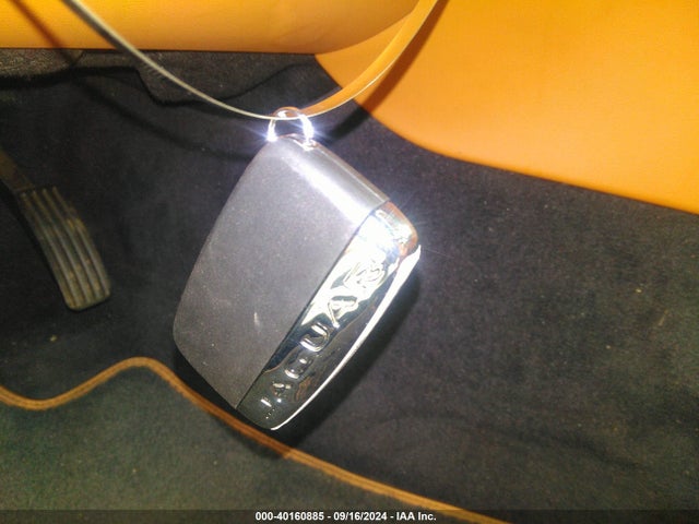 2011 JAGUAR XJ SAJWA2GE3BMV06925 Photo 10