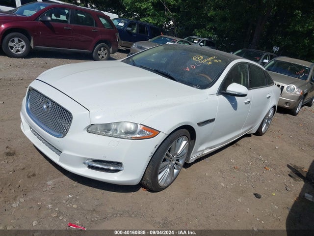 2011 JAGUAR XJ SAJWA2GE3BMV06925 Photo 1