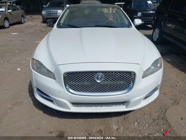 2011 JAGUAR XJ SAJWA2GE3BMV06925 Photo 5