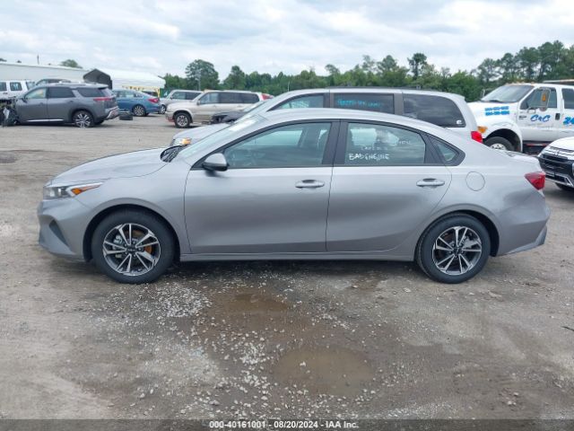 3KPF24AD7RE749640 KIA Forte Lxs