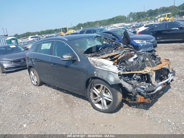 Volvo V60 T5 Premier Plus 2015 YV126MEC1F1206880 головне зображення