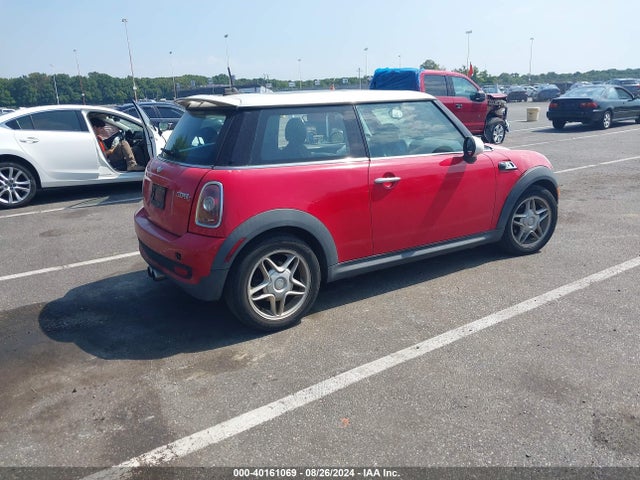 2007 MINI COOPER S WMWMF73547TT82832 Photo 3