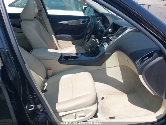 JN1EV7AR0HM833866 Infiniti Q50 3.0t Premium