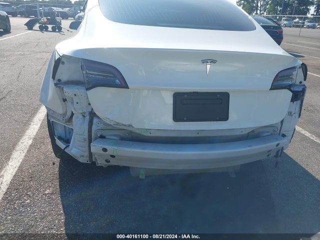 Tesla Model 3 Long Range/mid Range 2018 5YJ3E1EA7JF057207 Image 19