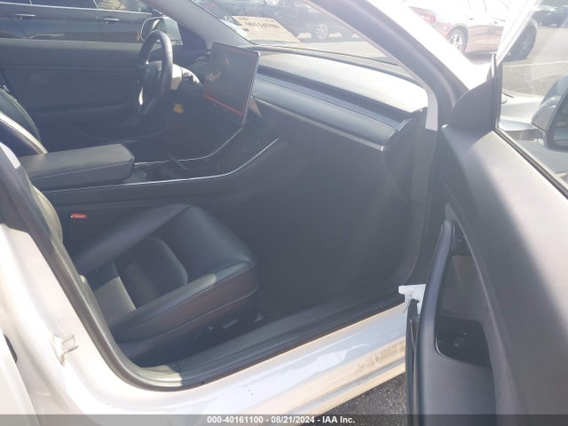 Tesla Model 3 Long Range/mid Range 2018 5YJ3E1EA7JF057207 Image 5