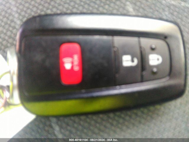 2T3P1RFV7KW030467 Toyota Rav4 Xle