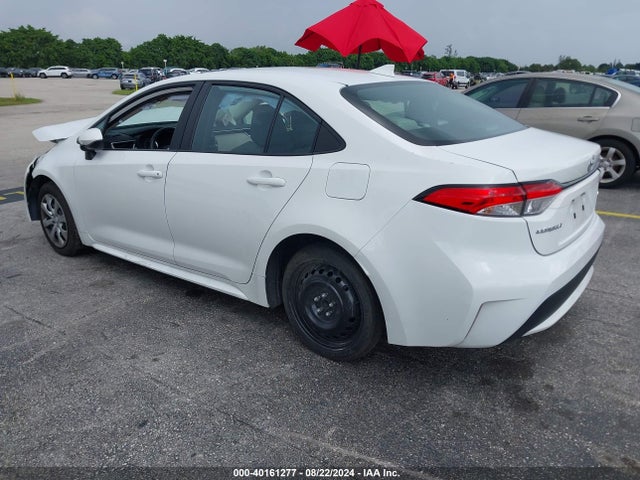 Toyota COROLLA LE 2022 5YFEPMAEXNP331314 Image 3