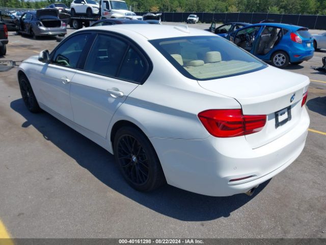 WBA8A9C52GK618976 BMW 320i