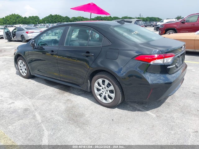 Toyota COROLLA LE 2022 5YFEPMAE5NP317627 Image 3