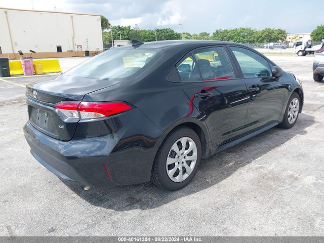 Toyota COROLLA LE 2022 5YFEPMAE5NP317627 Image 4