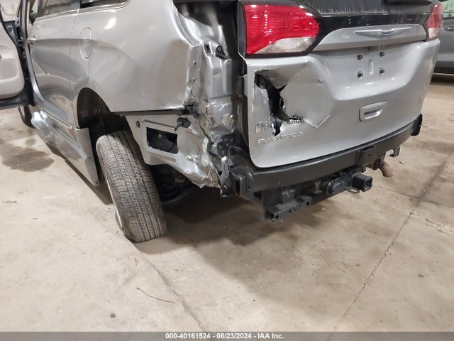 2C4RC1BGXLR229455 Chrysler Pacifica Touring L