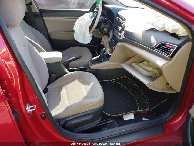 Hyundai ELANTRA SE 2018 5NPD74LF0JH264585 Image 5