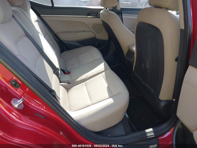 Hyundai ELANTRA SE 2018 5NPD74LF0JH264585 Image 8