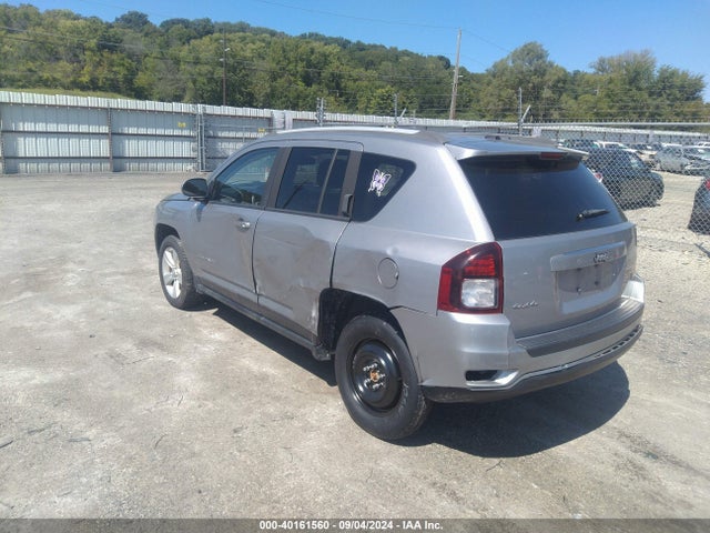 1C4NJDEB6GD781663 Jeep Compass Latitude