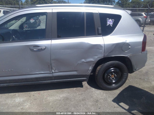 1C4NJDEB6GD781663 Jeep Compass Latitude