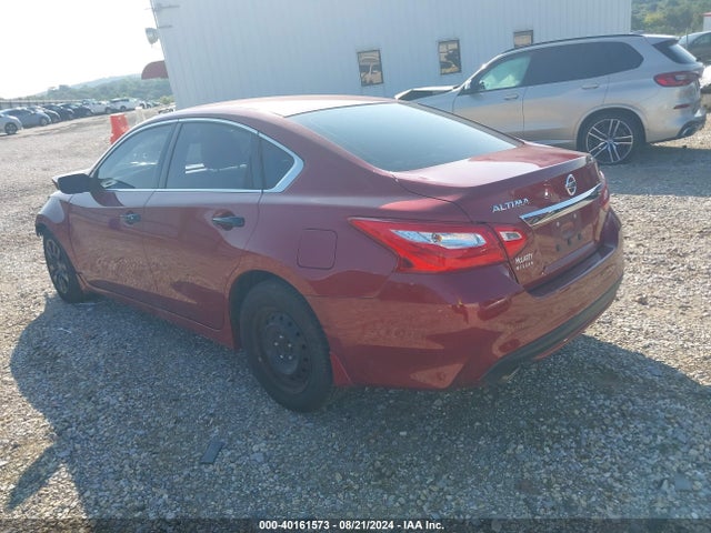 Nissan Altima 2.5 S 2017 1N4AL3APXHC163165 Image 3