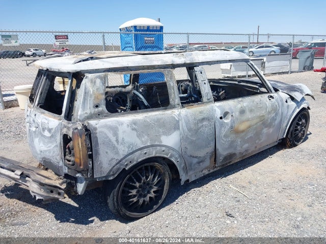 2010 MINI COOPER S CLUBMAN WMWMM3C59ATP94363 Photo 3